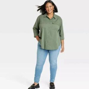Ava & Viv Long Sleeve Button Down Shirt with Pockets - Sage Green , Size 1X NWT